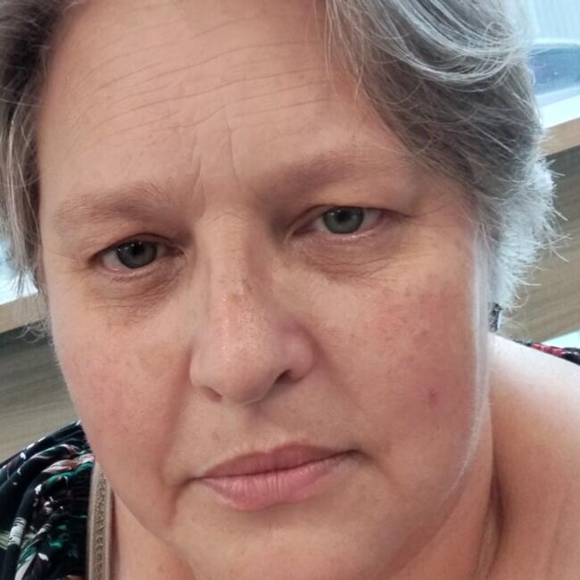 Babá em Campo Largo: Adriana