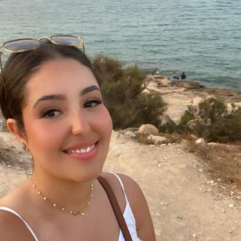 Nanny in Aulnay-sous-Bois: Laila