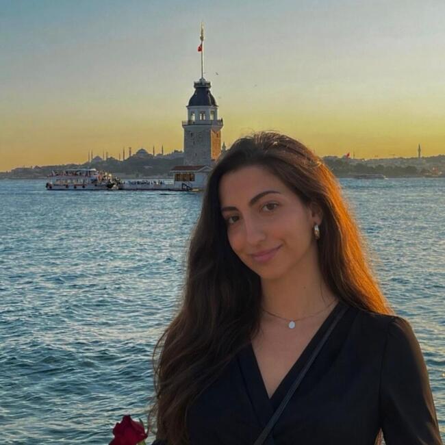 Babysitter in Gavà: Laia