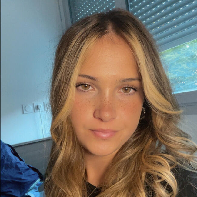 Babysitter in Villeneuve-d'Ascq: Valeryane