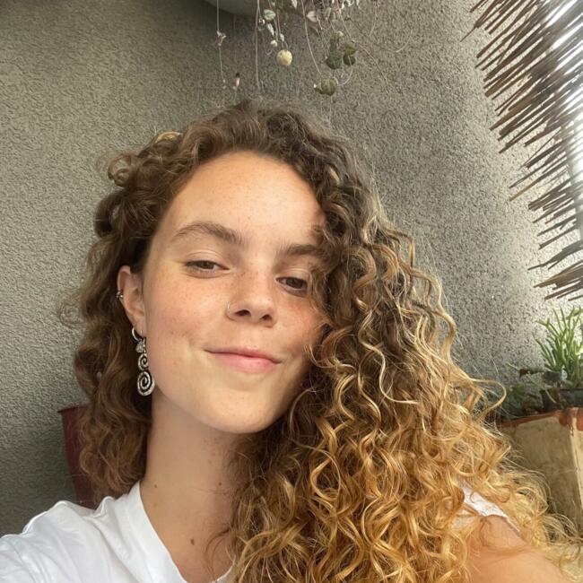 Babysitter in Vila Nova de Famalicão: Maria