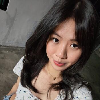 Babysitter in Marabu: Adelle