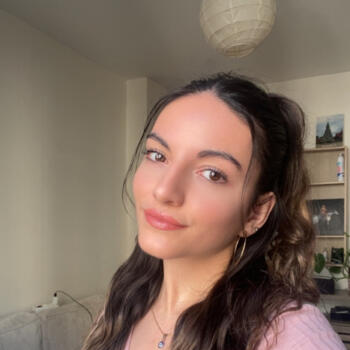 Babysitter in Les Lilas: Camille