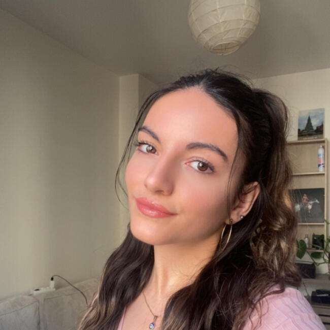 Babysitter in Les Lilas: Camille