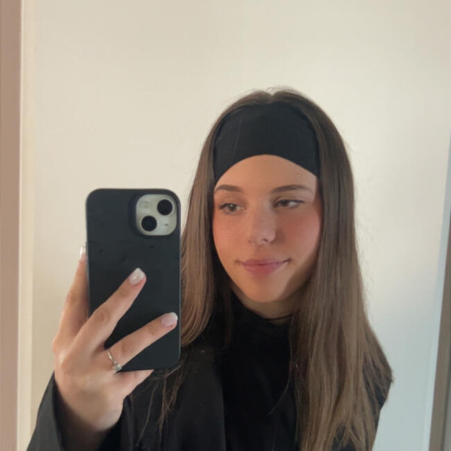 Babysitter in Annoeullin: Olivia