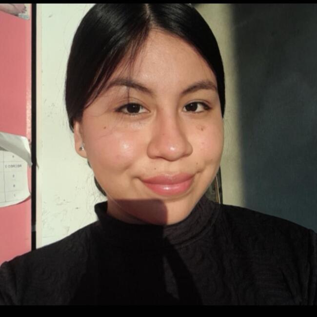 Babysitter in Santa Cruz: Angela Nicolds