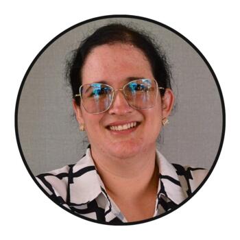 Babysitter Porto Belo: Tássia