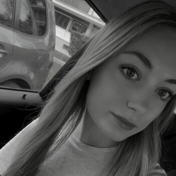 Nanny in Sérézin-de-la-Tour: Luna