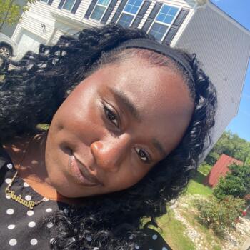 Babysitter in Knightdale: Rachel