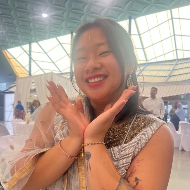 Babysitter in Auckland: Kar Ying