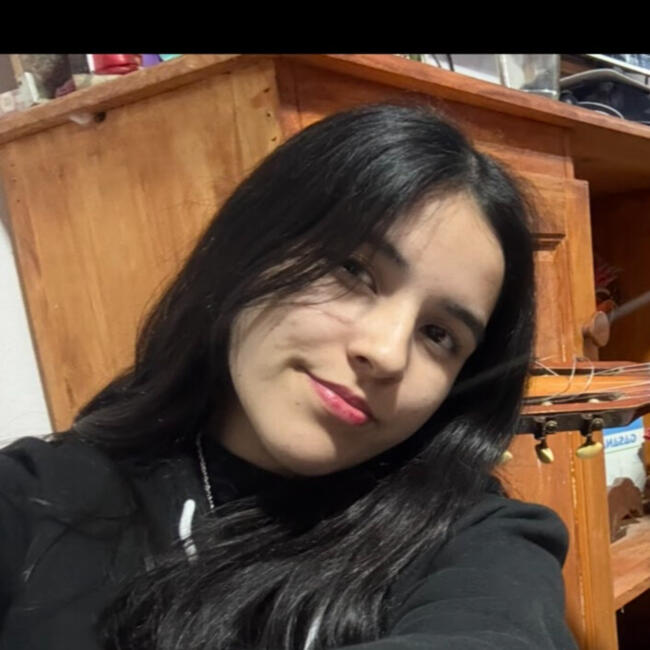 Babysitter in Fontana: Ayelen