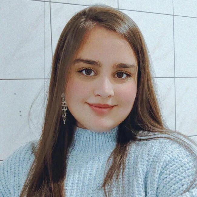 Babysitter in Joinville: Raissa