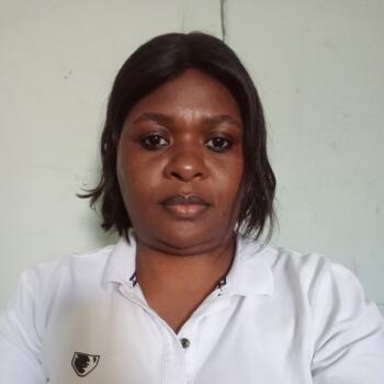 Babysitter in Goodwood (Western Cape): Angella