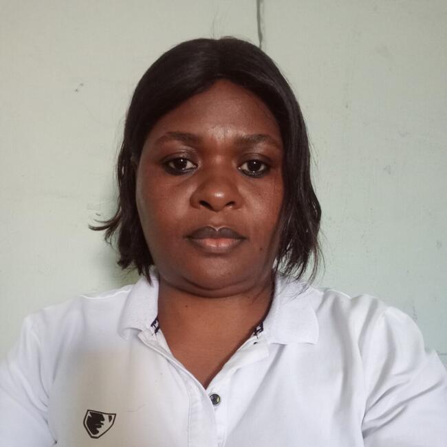 Babysitter in Goodwood (Western Cape): Angella