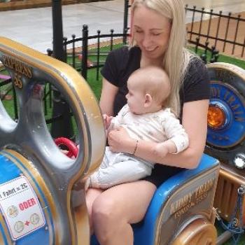 Babysitter Job in Traiskirchen: Babysitter Job M