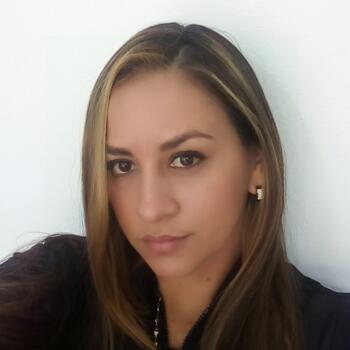 Babysitter in La Estrella: Desireth