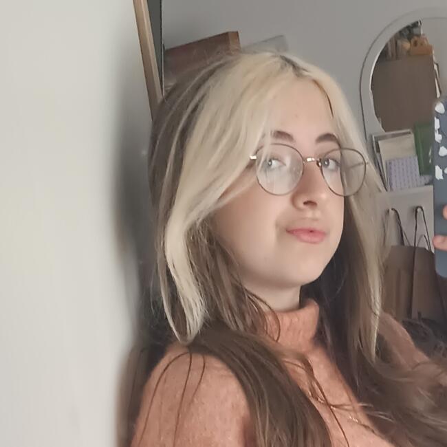 Canguro en Gijón: Edith