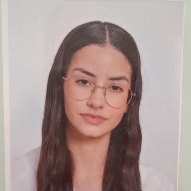 Babysitter a Valencia: Blanca