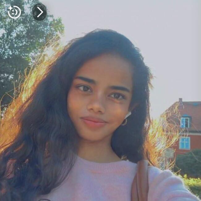 Babysitter in Stuttgart: Dakshayani