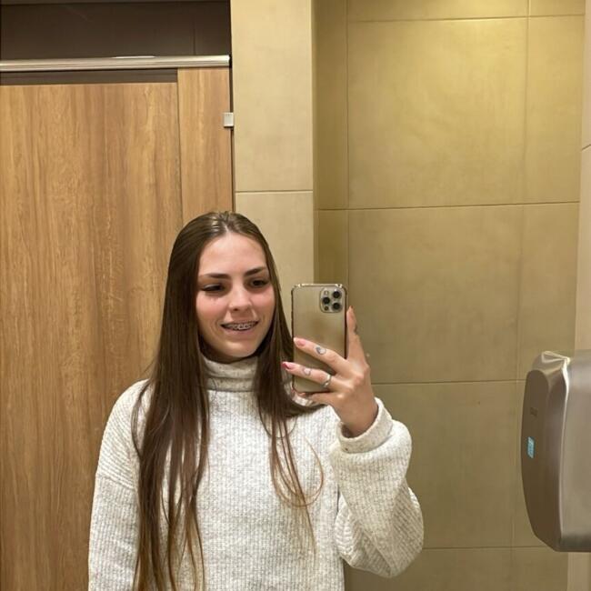 Babysitter in Alvorada (Rio Grande do Sul): Kethlyn rafaela
