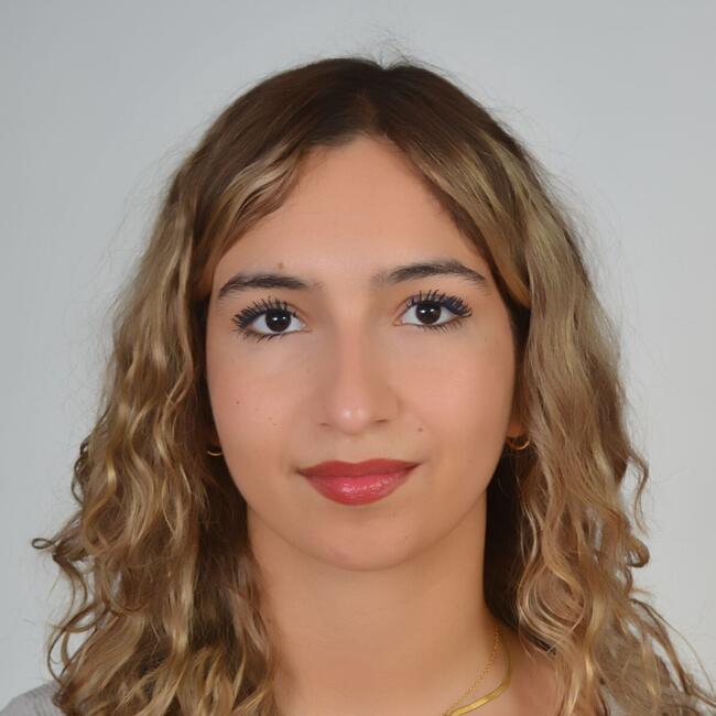 Babysitter in Rabat: Hasna
