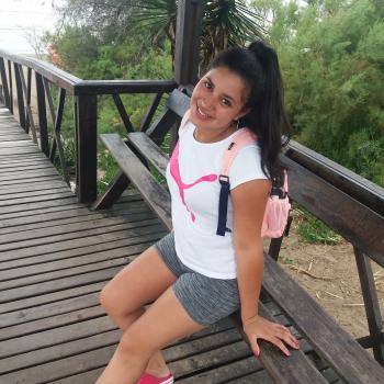 Niñera La Plata: Nicole