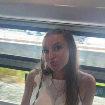 Babysitter in Saint-Maximin-la-Sainte-Baume: Elisa