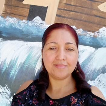 Niñera en Arica: Angella