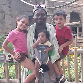 Job de garde d'enfants à San Antonio: job de garde d'enfants Alex