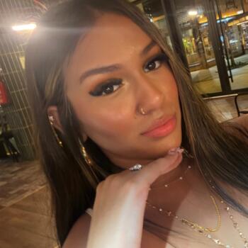Babysitter in The Bronx: Shamira