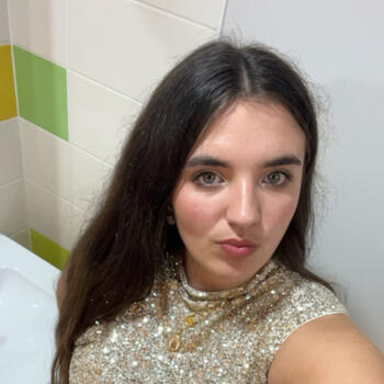 Babysitter in Nantes: Angie