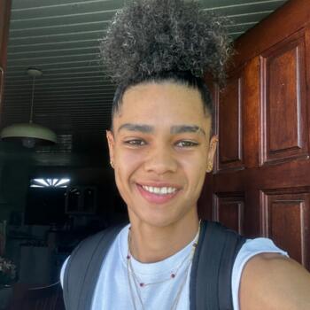 Babysitter in Châtillon: Lorna