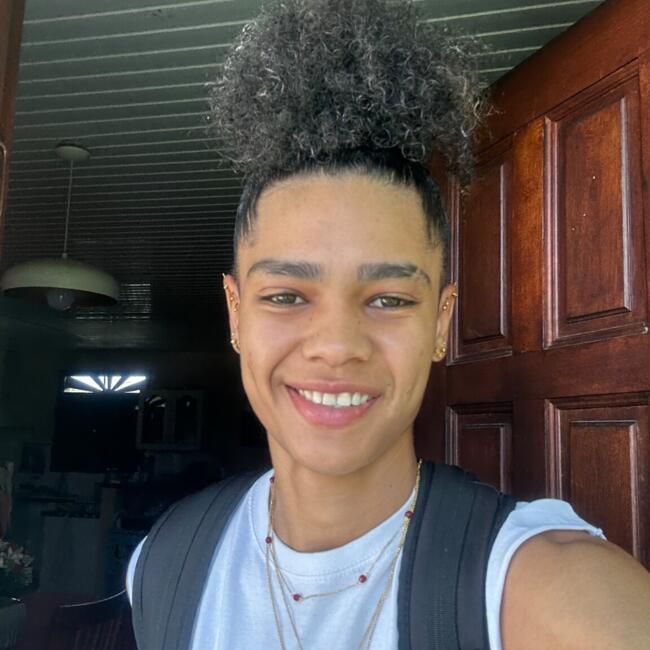 Babysitter in Châtillon: Lorna