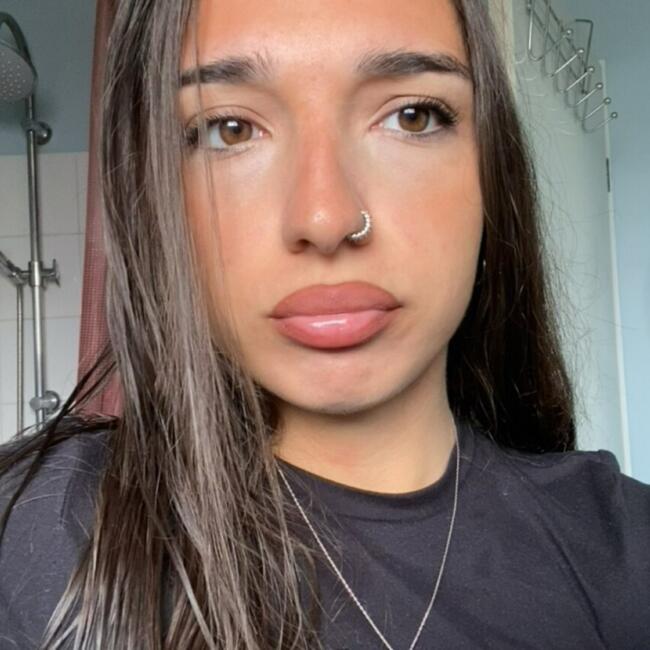 Babysitter in Lille: Sinem-Su