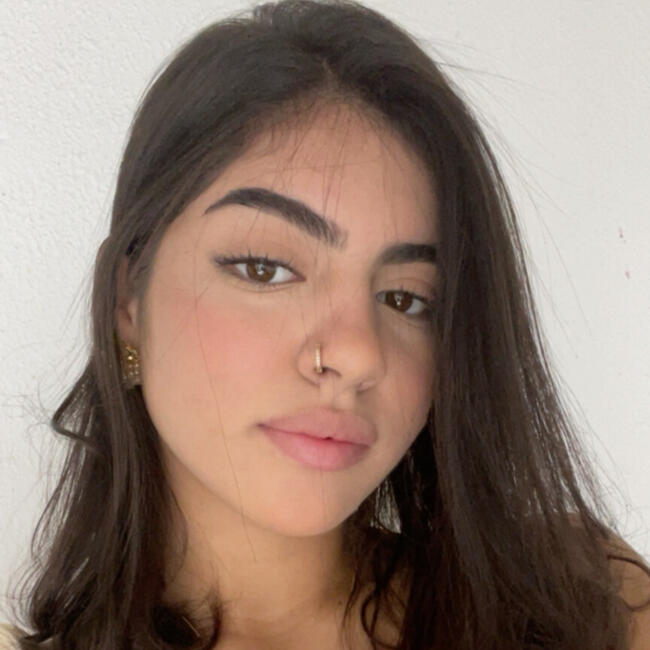 Babysitter in Linhares: Heloiza