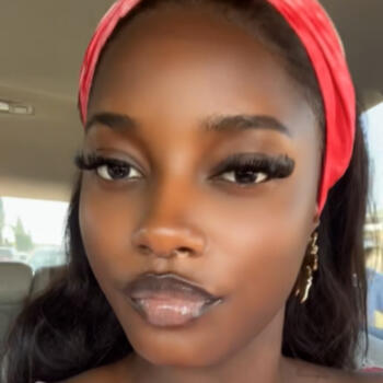 Babysitter in Lugbe Suburban District: Gladys