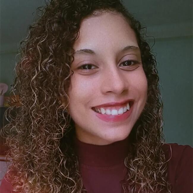 Babysitter in Palmas: Amanda