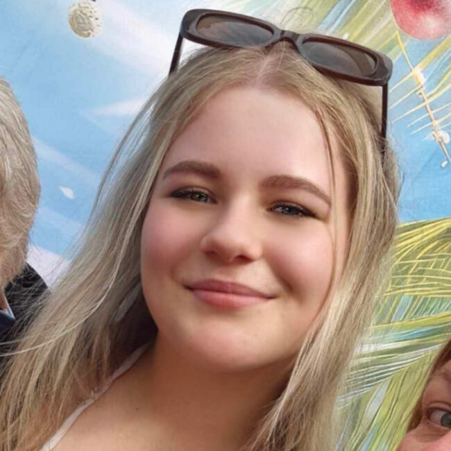 Babysitter in Whanganui: Mady