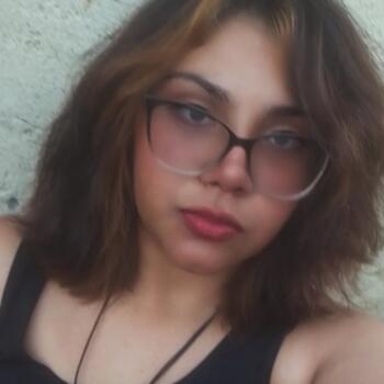 Babysitter in Mesquita: Kamilla