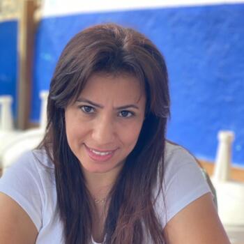 Babysitter Genova: Hanane