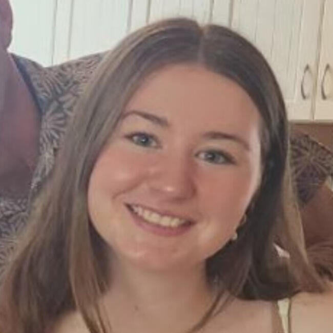 Babysitter in Shepparton: Zoe