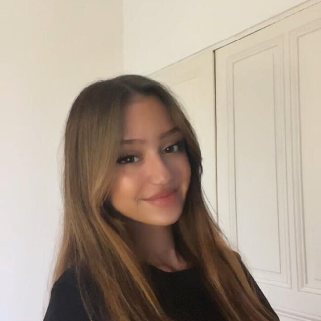 Babysitter in Lyon: Loane