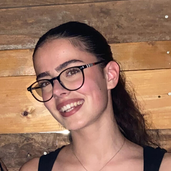 Babysitter in Stamáta: Ιουλίττα