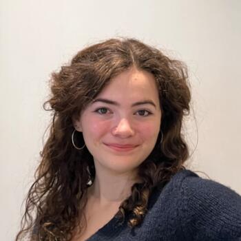 Babysitter London: Maya