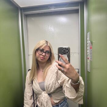 Babysitter in Agios Ioannis Rentis: Σμαραγδα