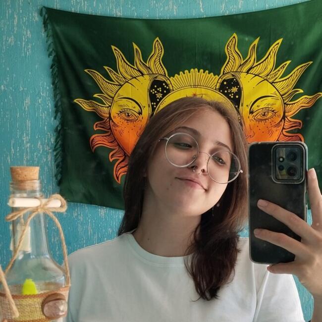 Babysitter in Ennis: Maria Clara