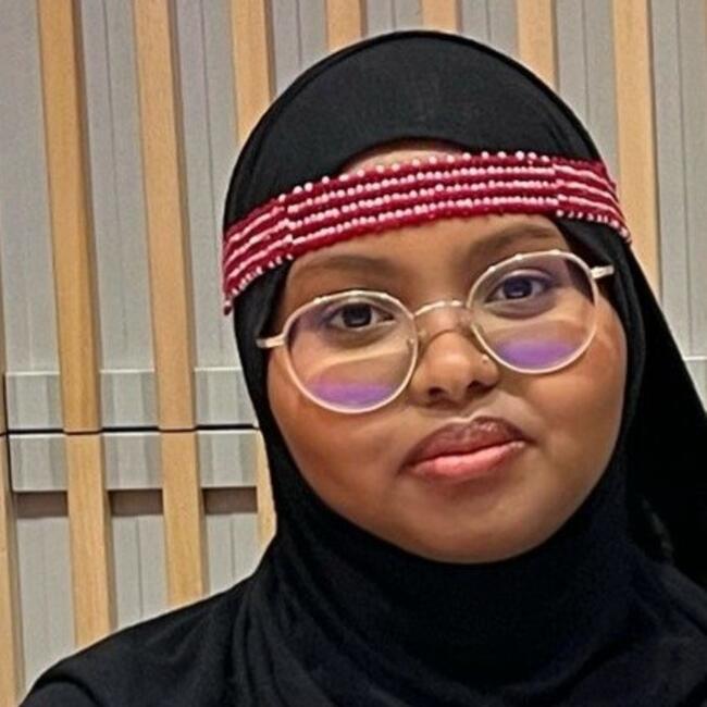 Babysitter in Saint-Herblain: Eblah