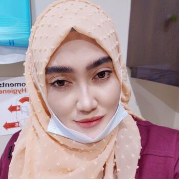 Babysitter in Riyadh: Jen