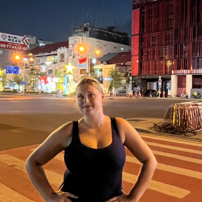 Babysitter in Dunedin: Ella