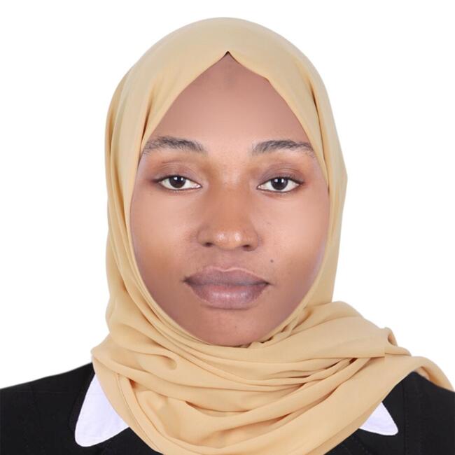 Nanny in Dubai: Amina